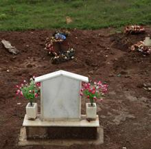 Enterrados por Covid-19 en Soweto. No obstaante, según el presidente Ramaphosa, la tasa de mortalidad por el coronavirus está siendo baja