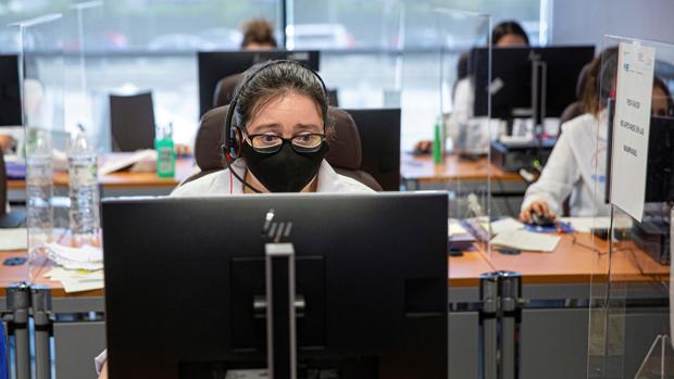 Críticas a la Universidad Complutense por buscar rastreadores voluntarios para frenar el avance del coronavirus en Madrid