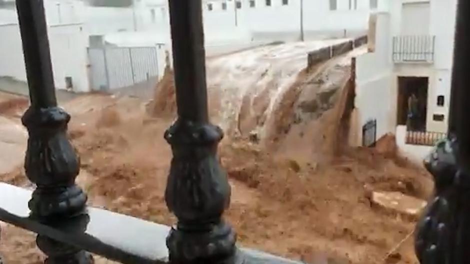 La lluvia provoca inundaciones en Estepa y otros municipios de la Sierra Sur de Sevilla