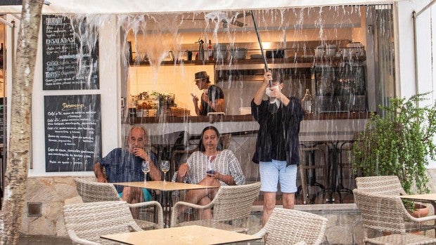 El cambio de tiempo trae granizo del tamaño de tomates y un fuerte desplome de las temperaturas