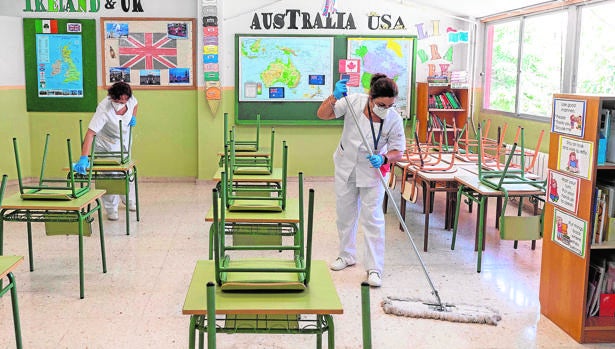 La advertencia de un médico sobre la vuelta a los colegios: «Es una auténtica locura abrirlos»