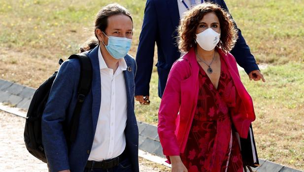 Pablo Iglesias contradice a Montero: «Los padres de niños en cuarentena y PCR negativa cobrarán la baja»