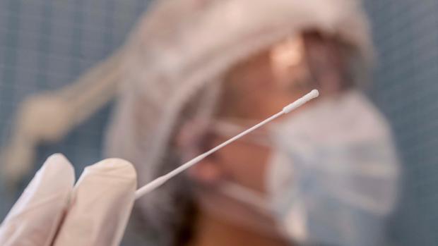 Resultados en 15 minutos y tan eficaces como una PCR, así son los test del coronavirus que llegan a Madrid