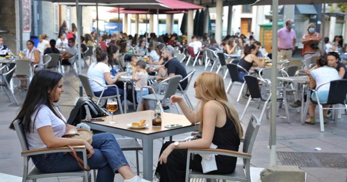 Una terraza en Valladolid el pasado 2 de septiembre, llena y sin mascarillas