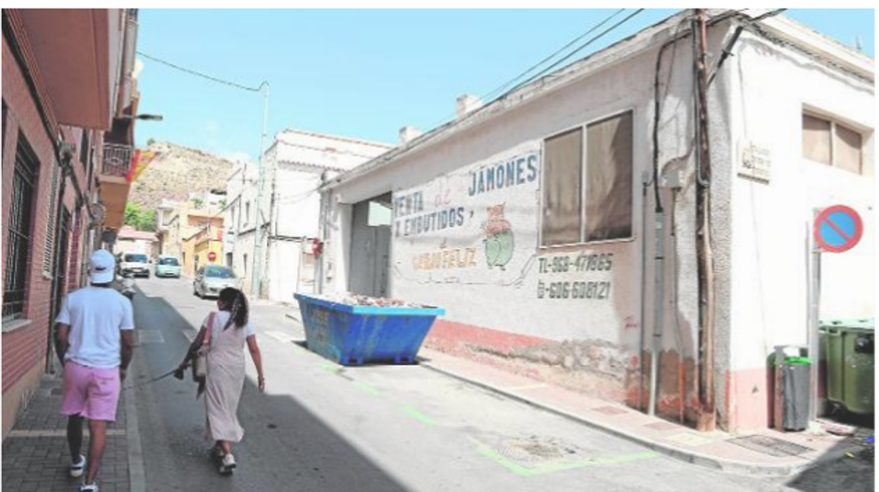 El almacén de embutidos, lugar donde se prevé instalar la mezquita