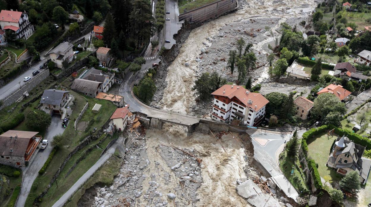 Vista aérea de los inundaciones que ha dejado la tormenta Alex en el sur de Francia