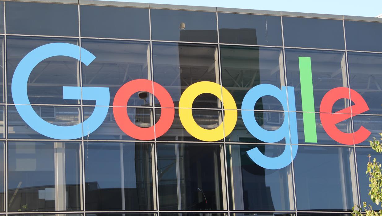 Francia ordena a Google negociar con la prensa una remuneración por sus contenidos