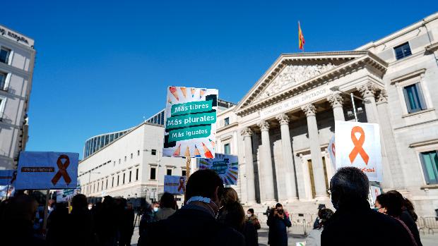 La educación concertada: «Celaá cree que los padres necesitan la tutela del Estado»