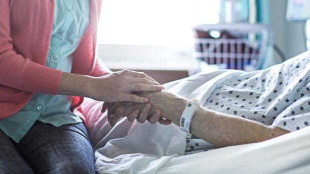 España se convertirá en el sexto país del mundo en legalizar la eutanasia