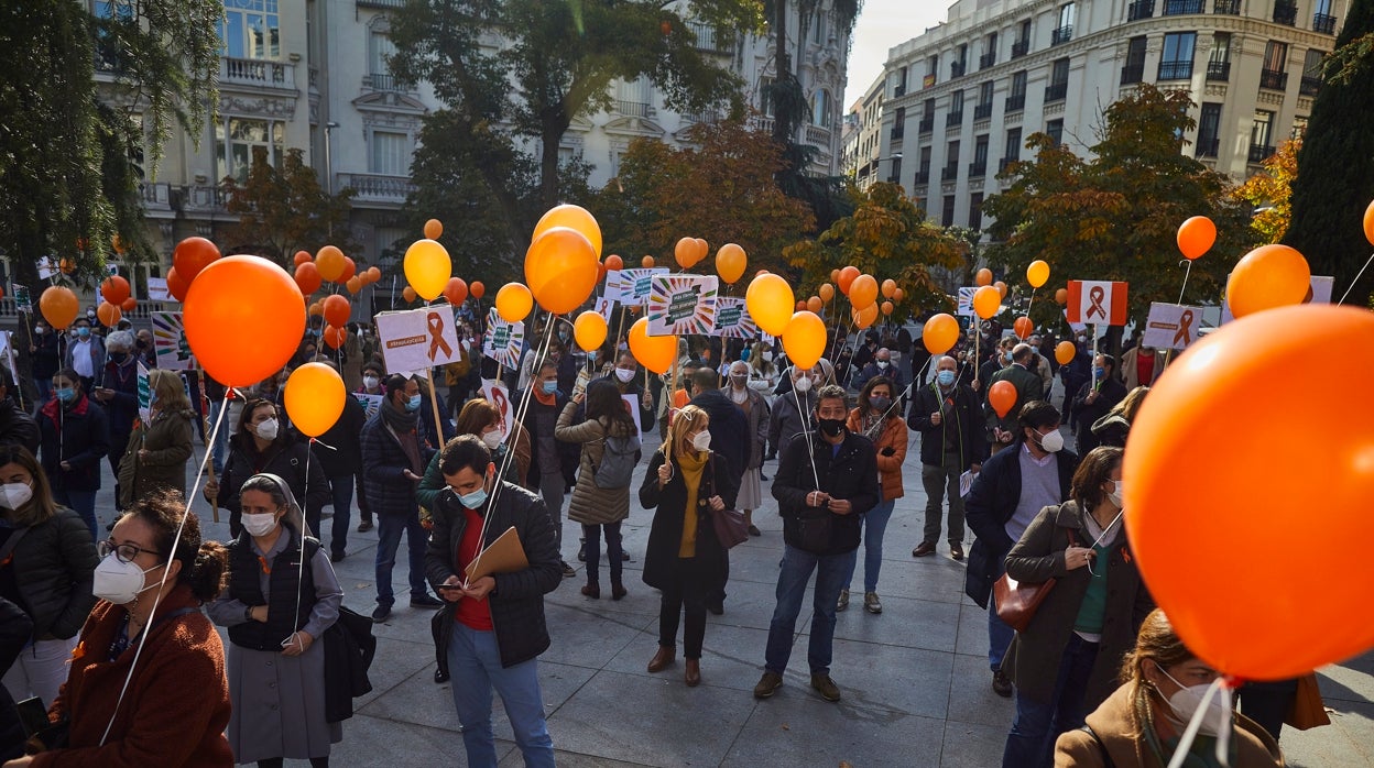 Manifestación contra la «ley Celáa» delante del Congreso de los Diputados