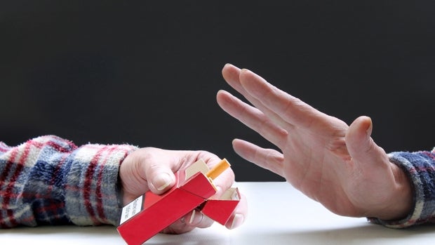 La Ley Antitabaco cumple 15 años obsoleta y sin reducir la tasa de fumadores