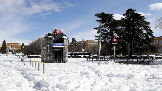 Temporal de nieve Filomena y última hora en Madrid, en directo: Madrid suspende las clases hasta el 18 de enero