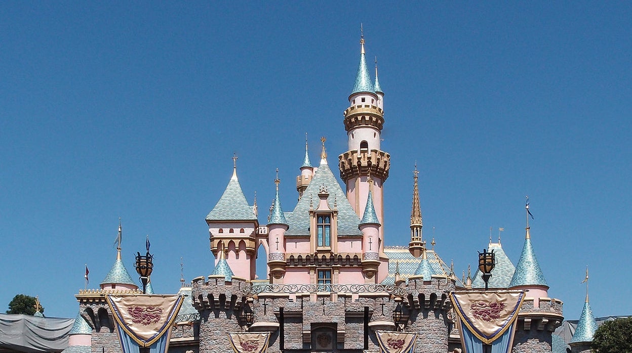 California convertirá Disneylandia en un centro de vacunación a gran escala contra el coronavirus