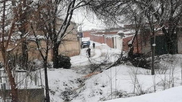 «La gente sale a los coches para calentarse en Villamuelas después de tres días sin luz ni teléfono»