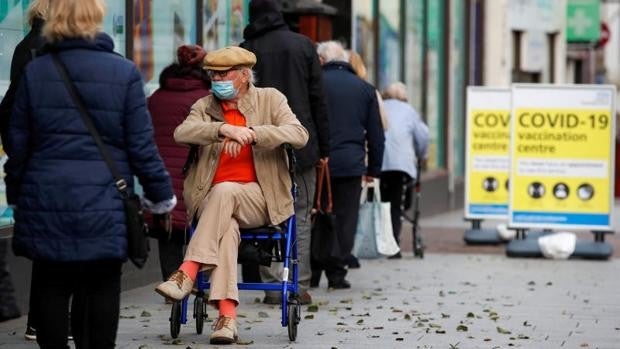 La variante británica del coronavirus «barrerá el mundo»