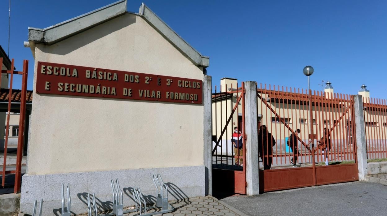 En la imagen, escuela de la localidad lusa de Vilar Formoso