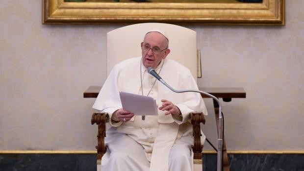 El Papa invita a «liberarse de la saturación de informaciones» durante la Cuaresma