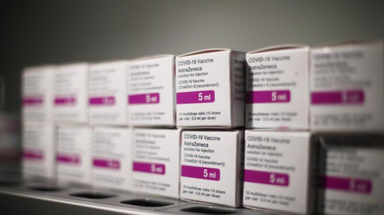 En España se está administrando la vacuna de AstraZeneca con un intervalo de seis semanas