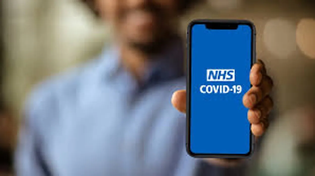 Un estudio de Oxford dice que la app británica contra el Covid evitó 600.000 contagios