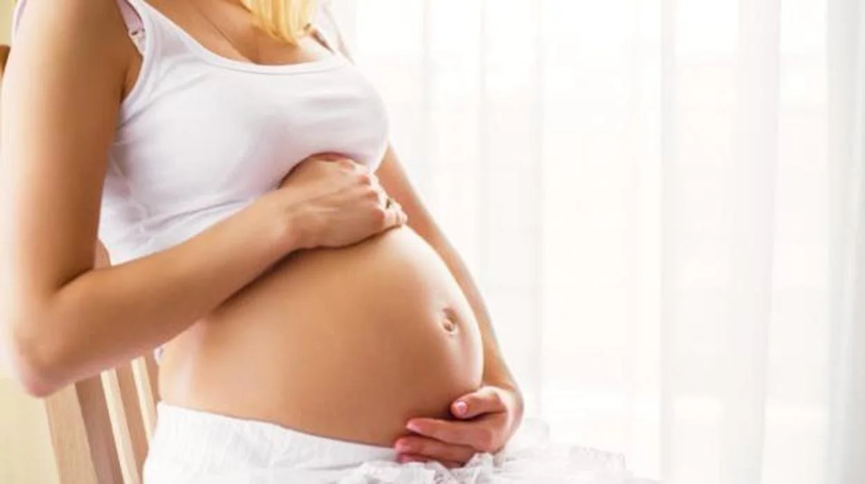 Un juez ordena suspender el contrato de una médico de urgencias embarazada por riesgo de Covid-19