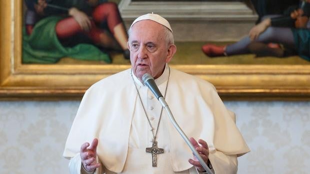 El Papa recorta sueldos en el Vaticano: un 8% a los altos cargos y un 3% a sacerdotes y religiosos