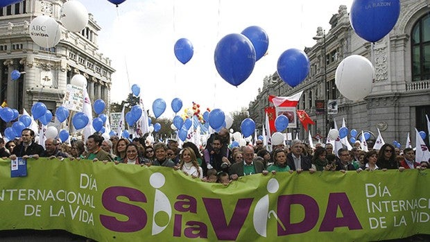 El Gobierno publica su ley de eutanasia en el BOE el día internacional de la vida
