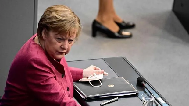 Merkel defiende ante el Bundestag su «freno de emergencia»