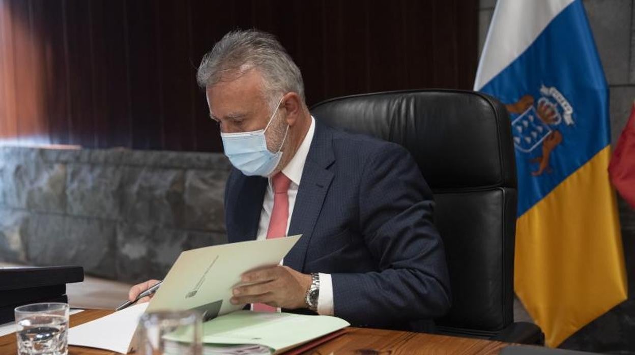 El presidente de Canarias, Ángel Víctor Torres, durante la reunión del Consejo de Gobierno canario el pasado 6 de mayo