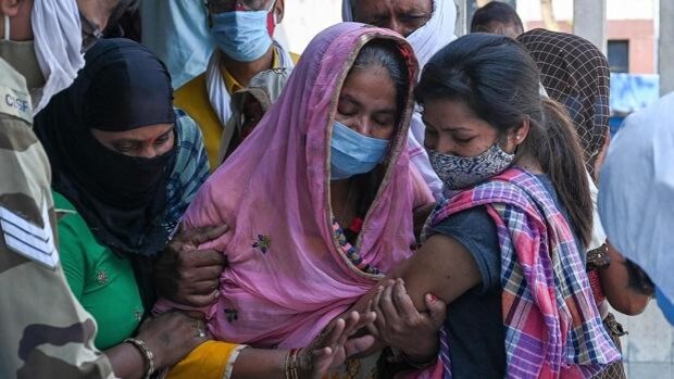 La OMS alerta de que las vacunas y terapias actuales son ineficaces frente a la variante india