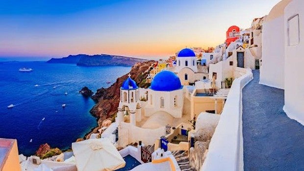 Nuestro competidor griego ya llena de turistas sus playas y hoteles