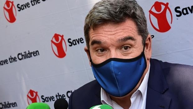 Escrivá anuncia una ayuda mensual de 50 euros por hijo complementaria al Ingreso Mínimo Vital