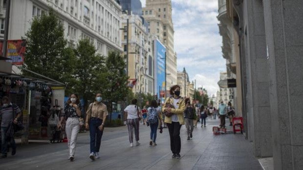 Los fabricantes de mascarillas que nacieron con la pandemia temen un descenso de ventas y ya piensan en reciclarse