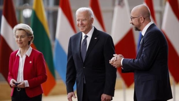 Estados Unidos no está dispuesto a abrir fronteras como la Unión Europea pese al descenso de contagios