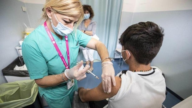 Plena Inclusión alerta del retraso en la vacunación de jóvenes con discapacidad intelectual