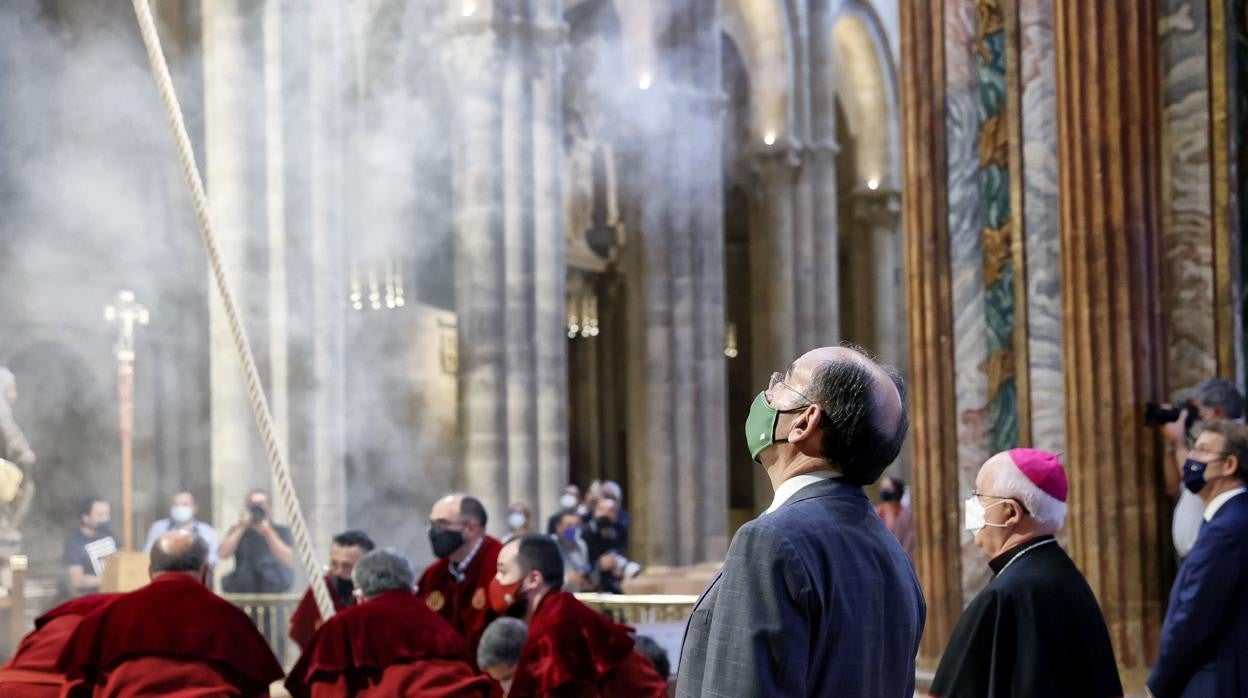 Iberdrola ilumina el interior de la catedral de Santiago en el año Jubilar