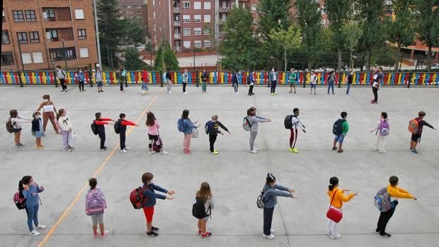 Unicef pide reabrir los colegios de todo el mundo para evitar «una catástrofe generacional»