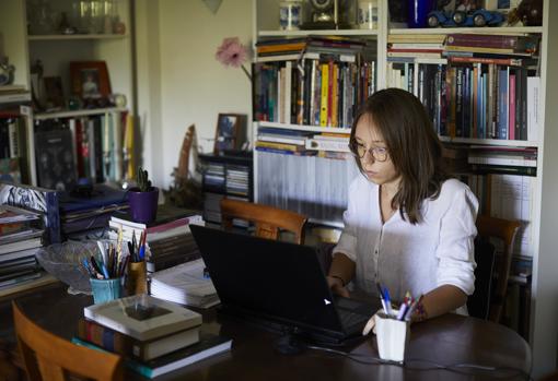 Paloma Orgaz, graduada en Historia del Arte, estudia para unas oposiciones