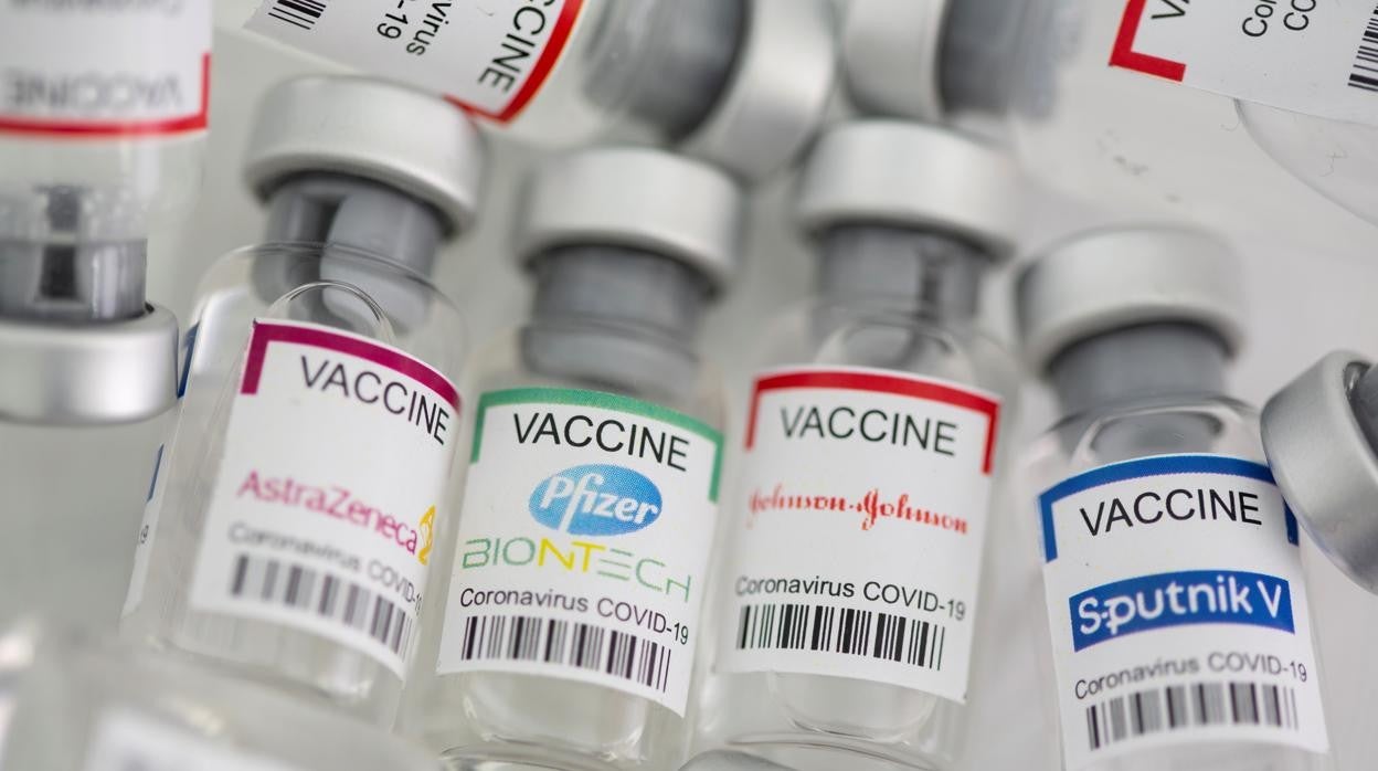 Viales con algunas de las vacunas autorizadas