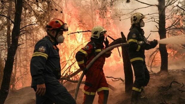 La justicia griega busca la causa de los 586 incendios declarados en ocho días