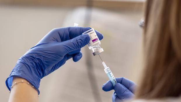 Quiénes necesitarán ponerse una tercera dosis de la vacuna contra el coronavirus