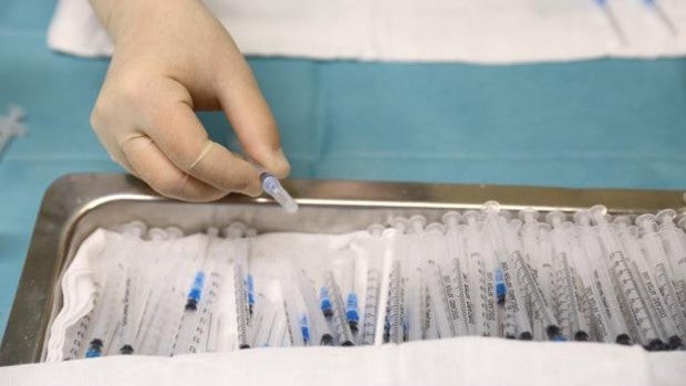 La Unión Europea espera que la EMA apruebe la vacuna Novavax el próximo otoño