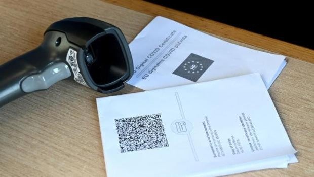 Baleares pide autorización a la Justicia para exigir la  vacuna completa o certificado en grandes eventos y residencias