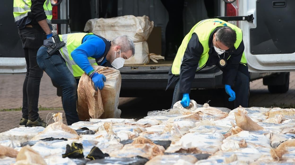 La policía intercepta droga en Vigo, Galicia