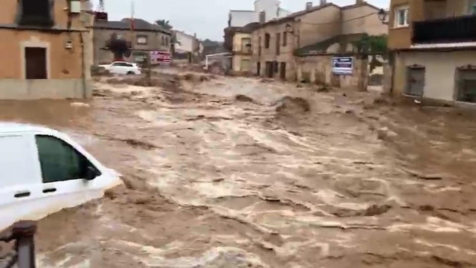 Las fuertes lluvias y tormentas de la DANA causan ya inundaciones en varias comunidades