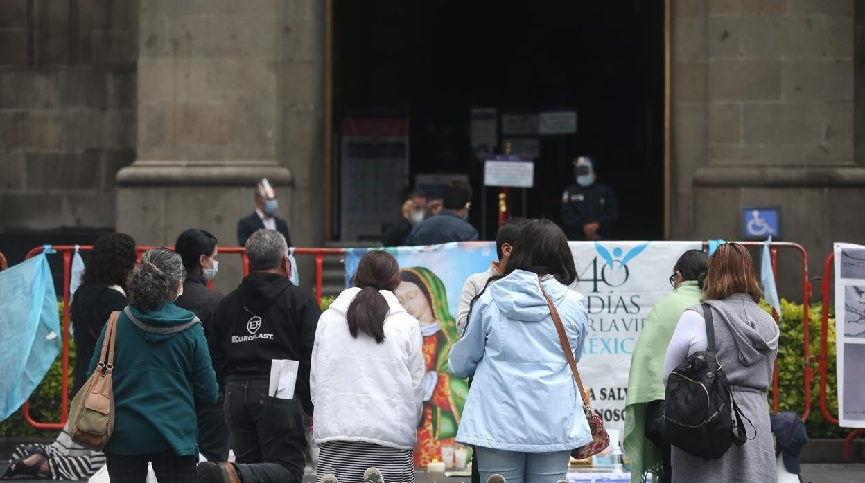 Protestan ante el Supremo de México por histórico proyecto de aborto