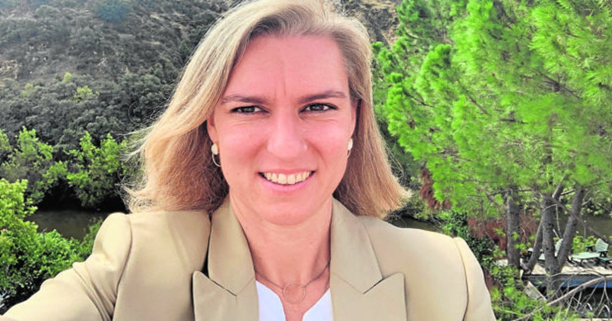 «El poder político estrecha la educación concertada»