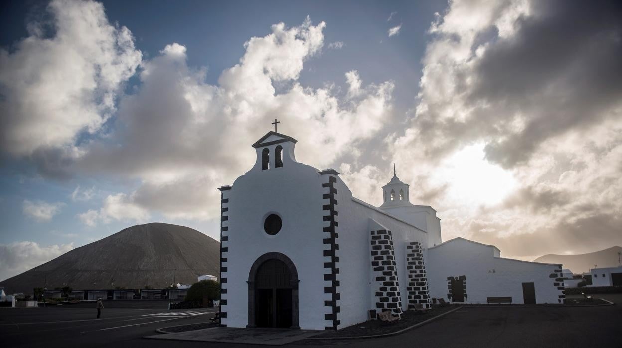 Ermita de Ntra. Sra. de Los Dolores, en Mancha Blanca