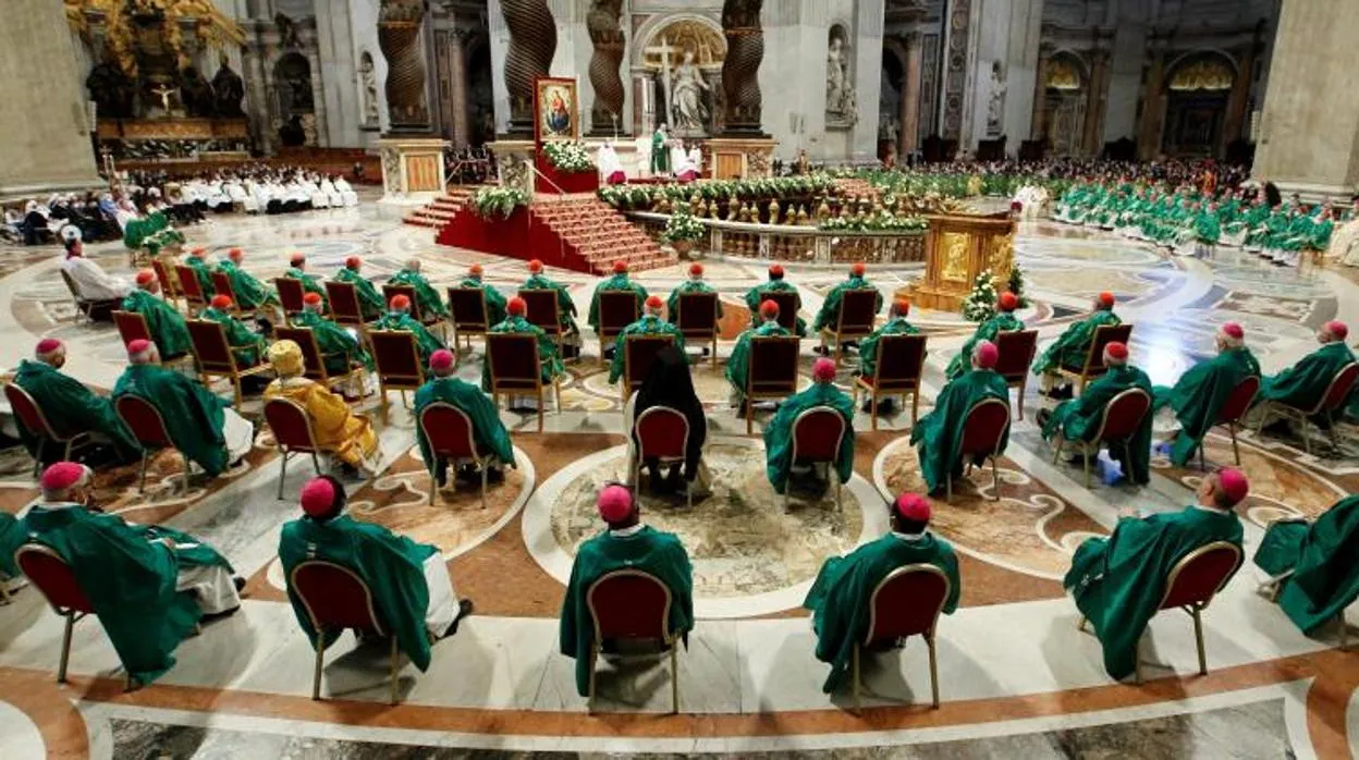 El Papa invita al Sínodo «a aprender a escucharnos mutuamente: obispos, sacerdotes, religiosos y laicos»