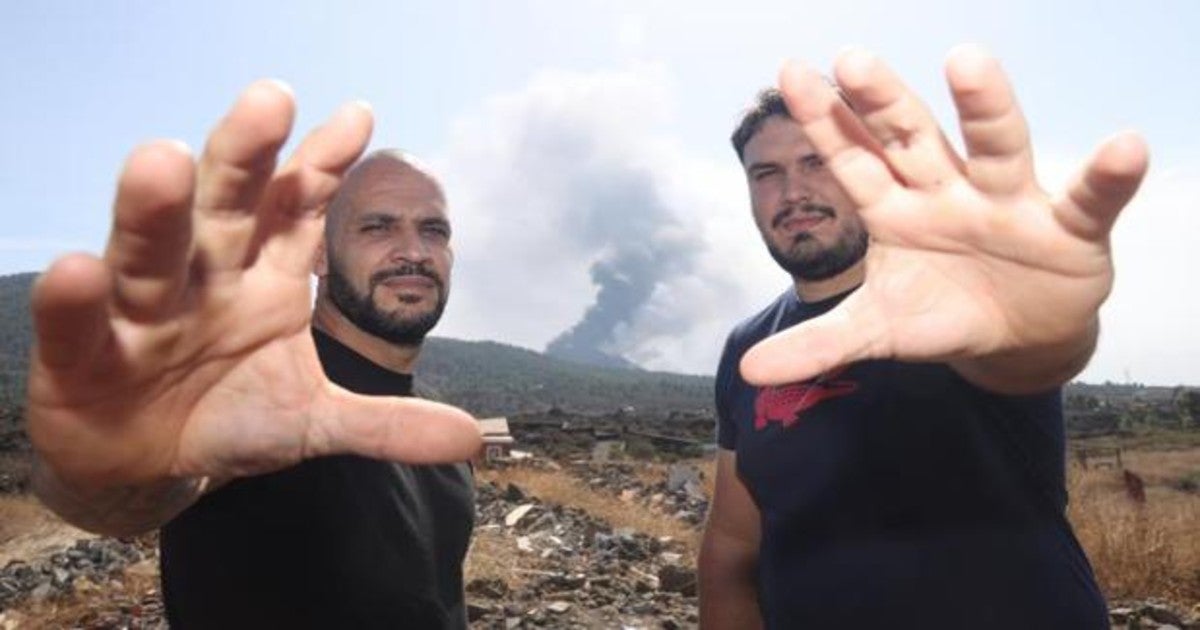 Los luchadores Ruyman Leal y Rafael Fernández González, en El Pasco, La Palma