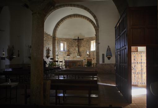 Interior de la iglesia de Garciotum, un pueblo manchego de menos de 200 habitantes
